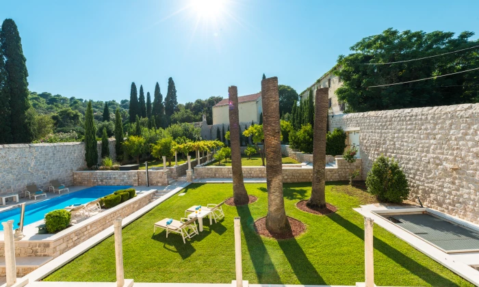 Villa Corina