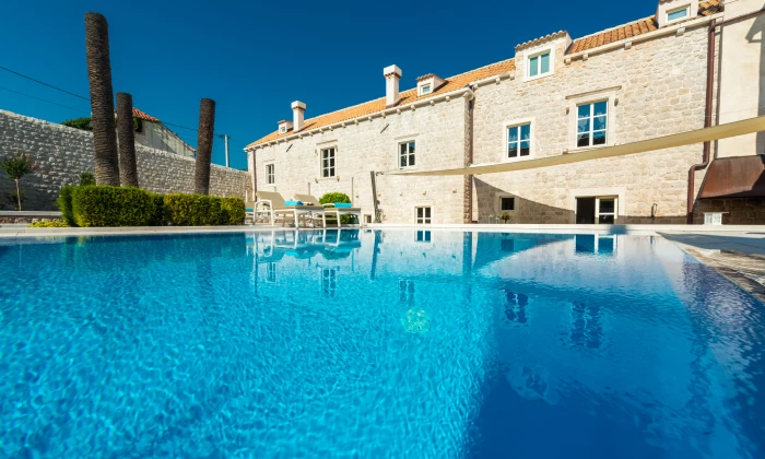 Villa Corina