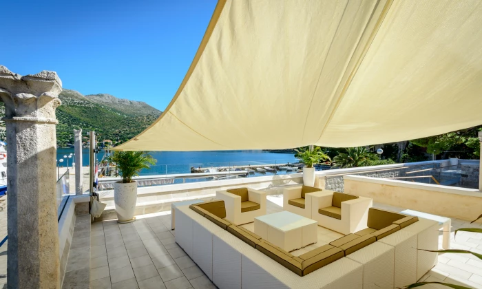 Villa Corina