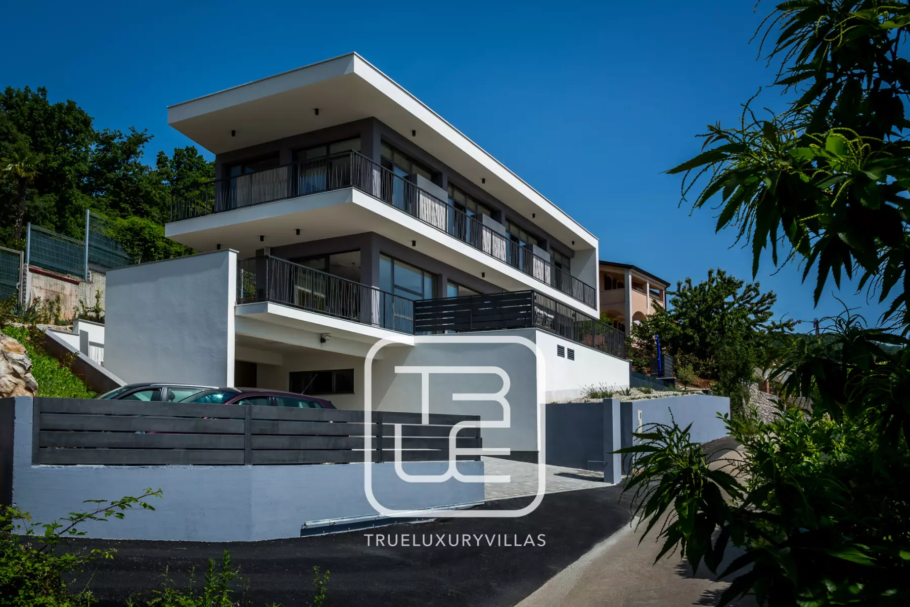 Villa Astro