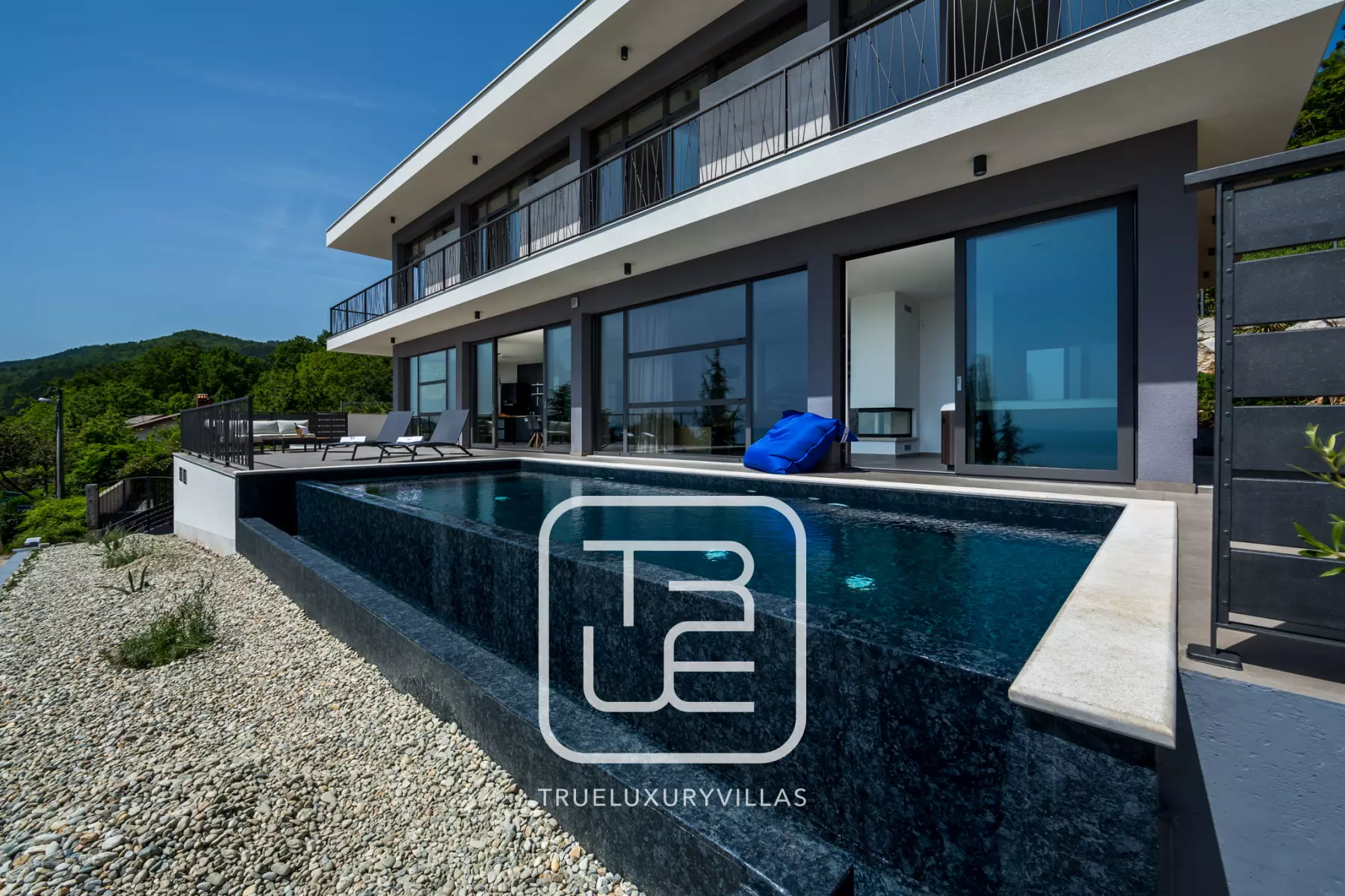 Villa Astro