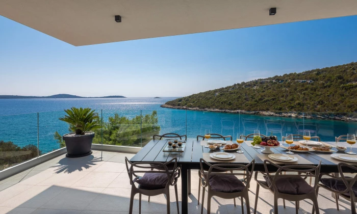 Villa Mina