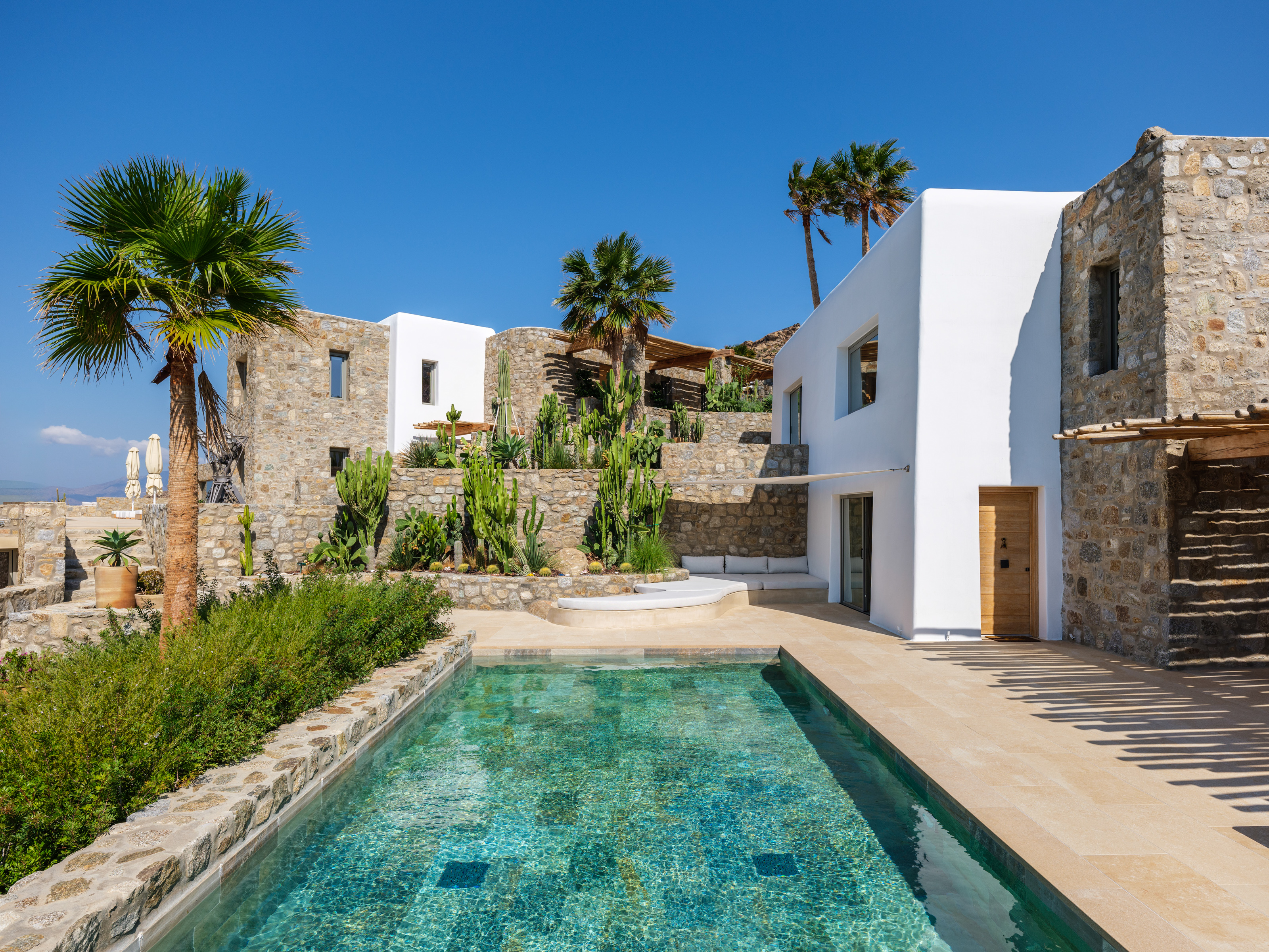 Lukas Estate