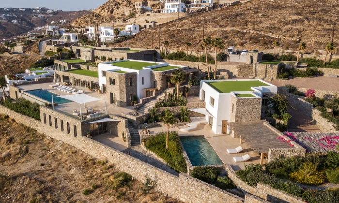 Lukas Estate