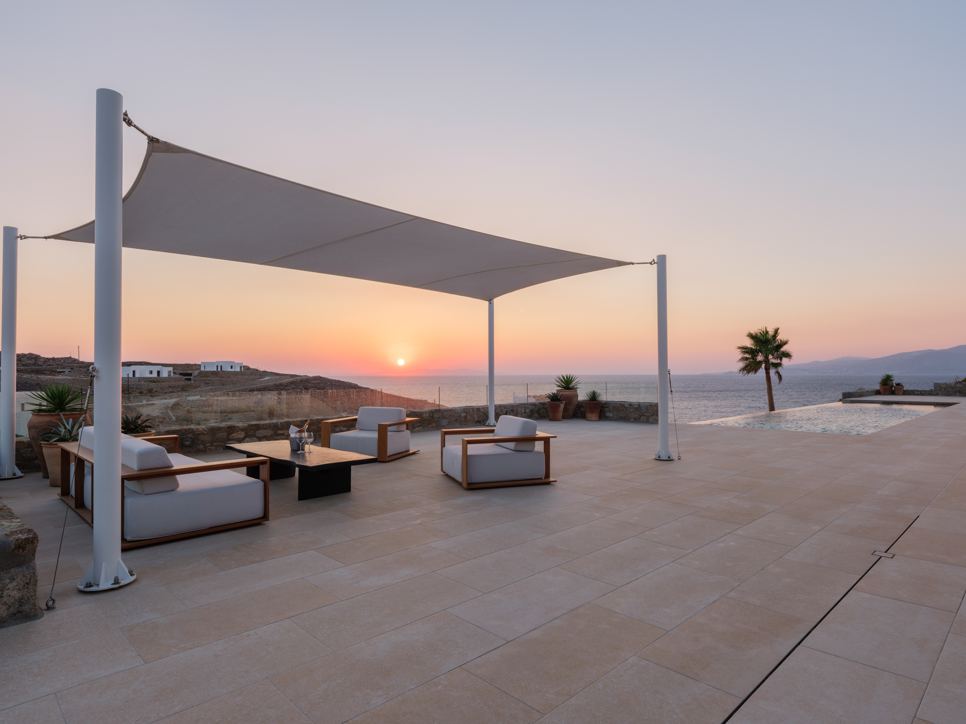 Lukas Estate