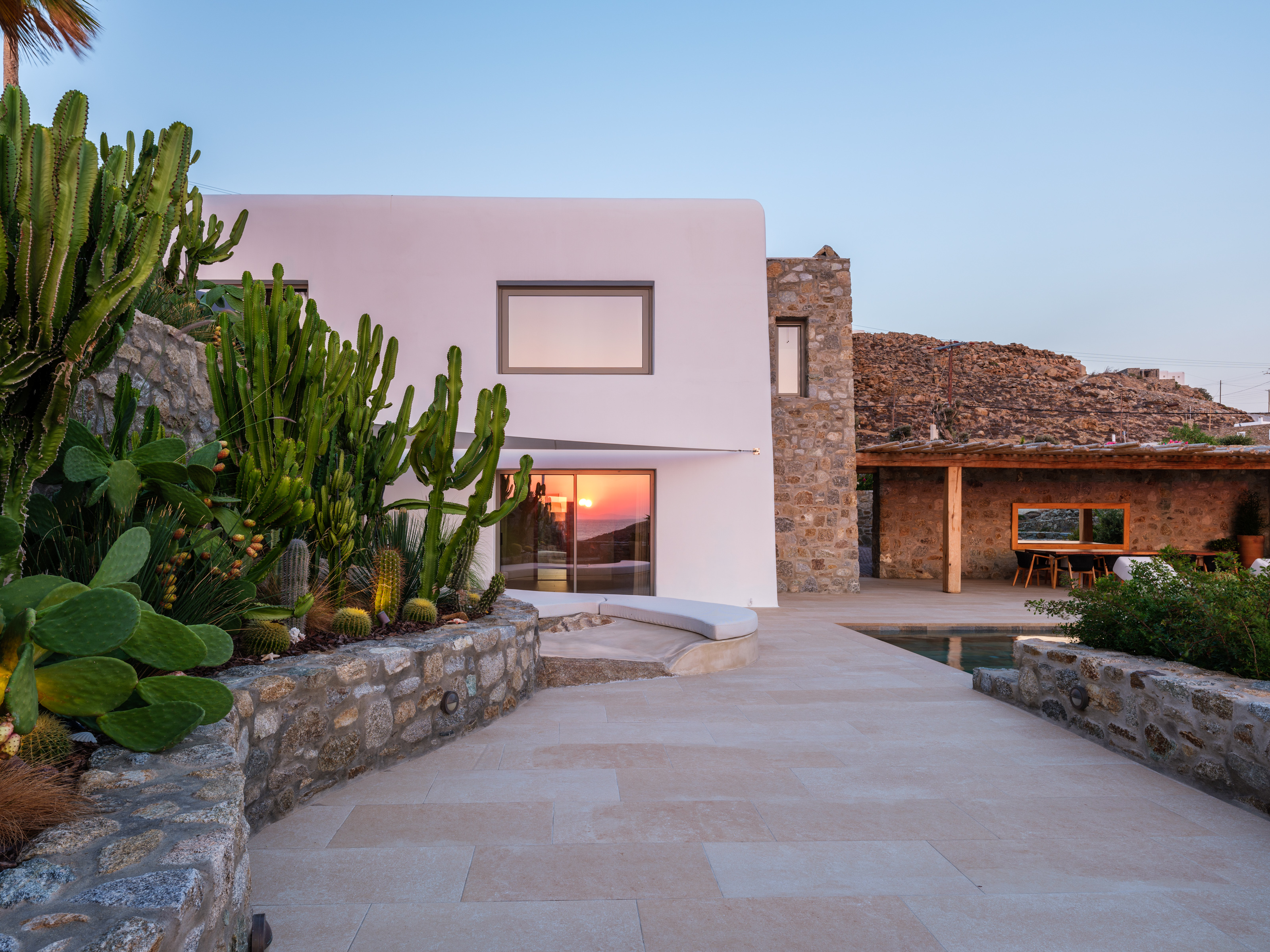 Lukas Estate