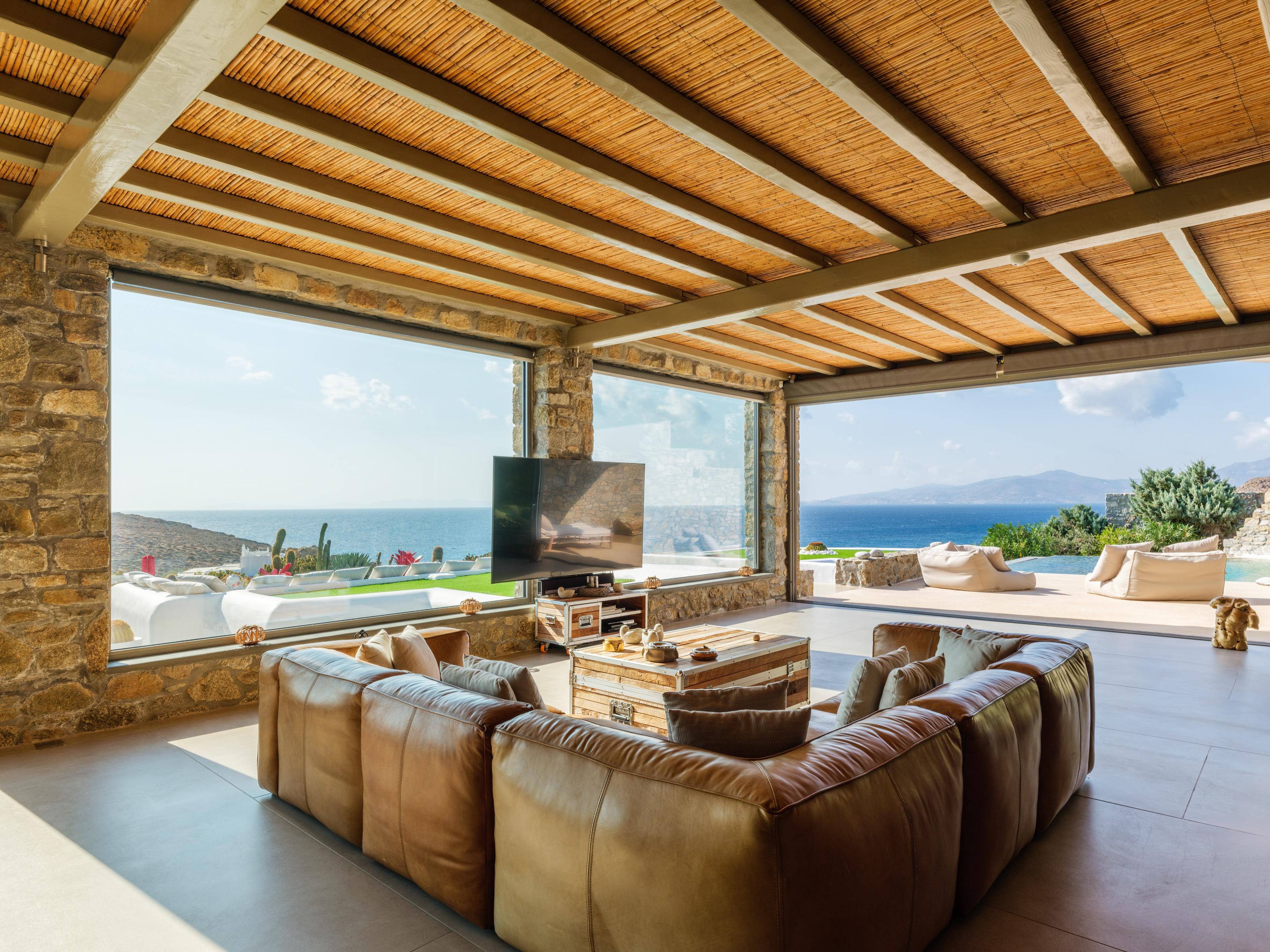 Lukas Estate
