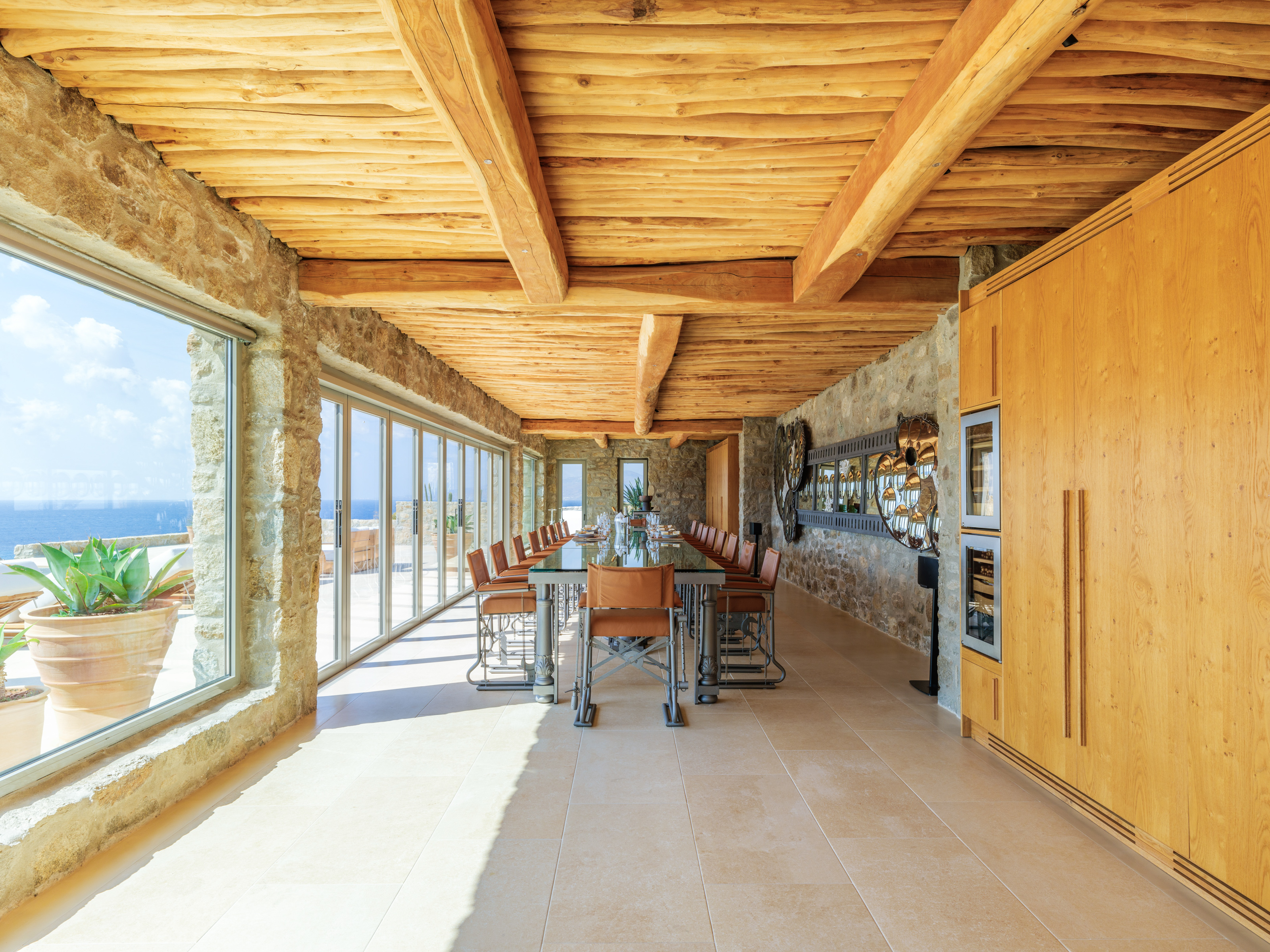 Lukas Estate
