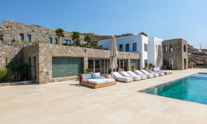 Lukas Estate