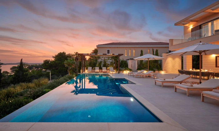 Hvar Residence East