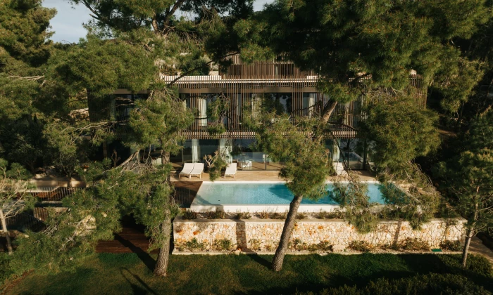 Villa Bay