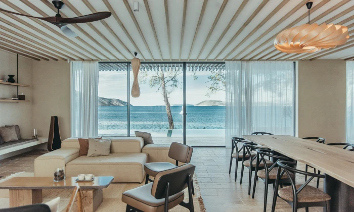 Villa Bay