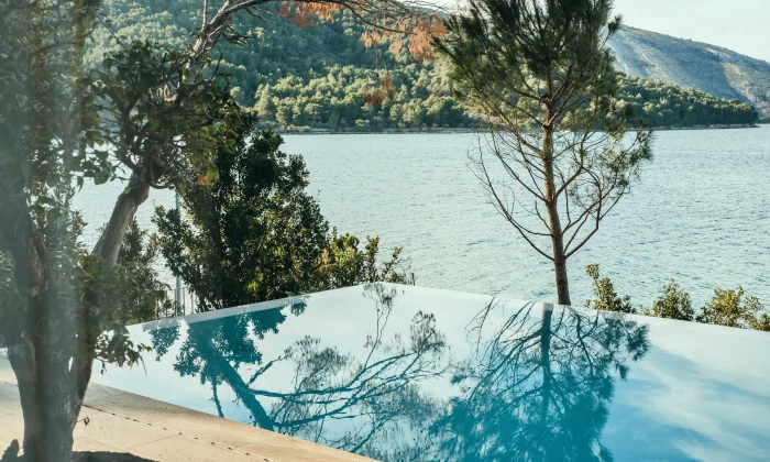 Villa Bay