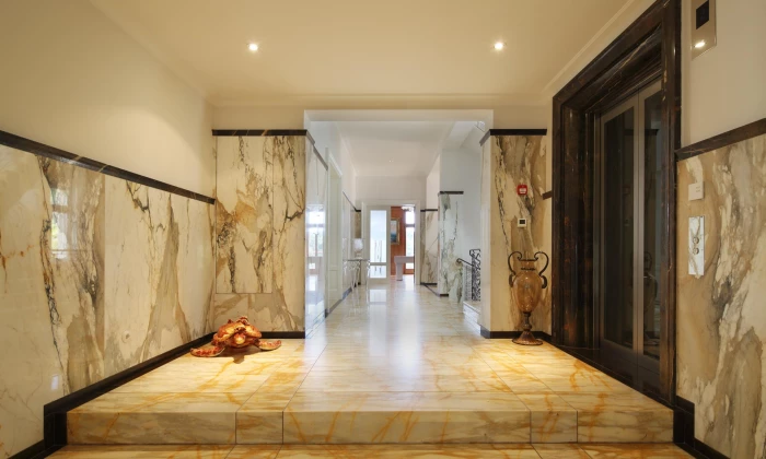 Villa Mira