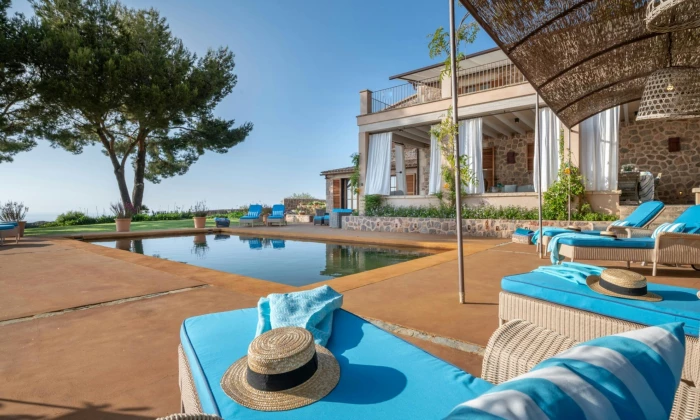 Villa Lucari