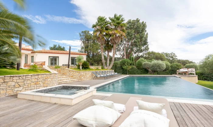 Villa Avalon